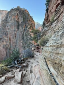Hiking to Angels Landing - Packing List for Zion National Park Hiking to Angels Landing - Packing List for Zion National Park